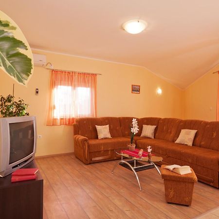 Apartments Mara Drage Exterior foto
